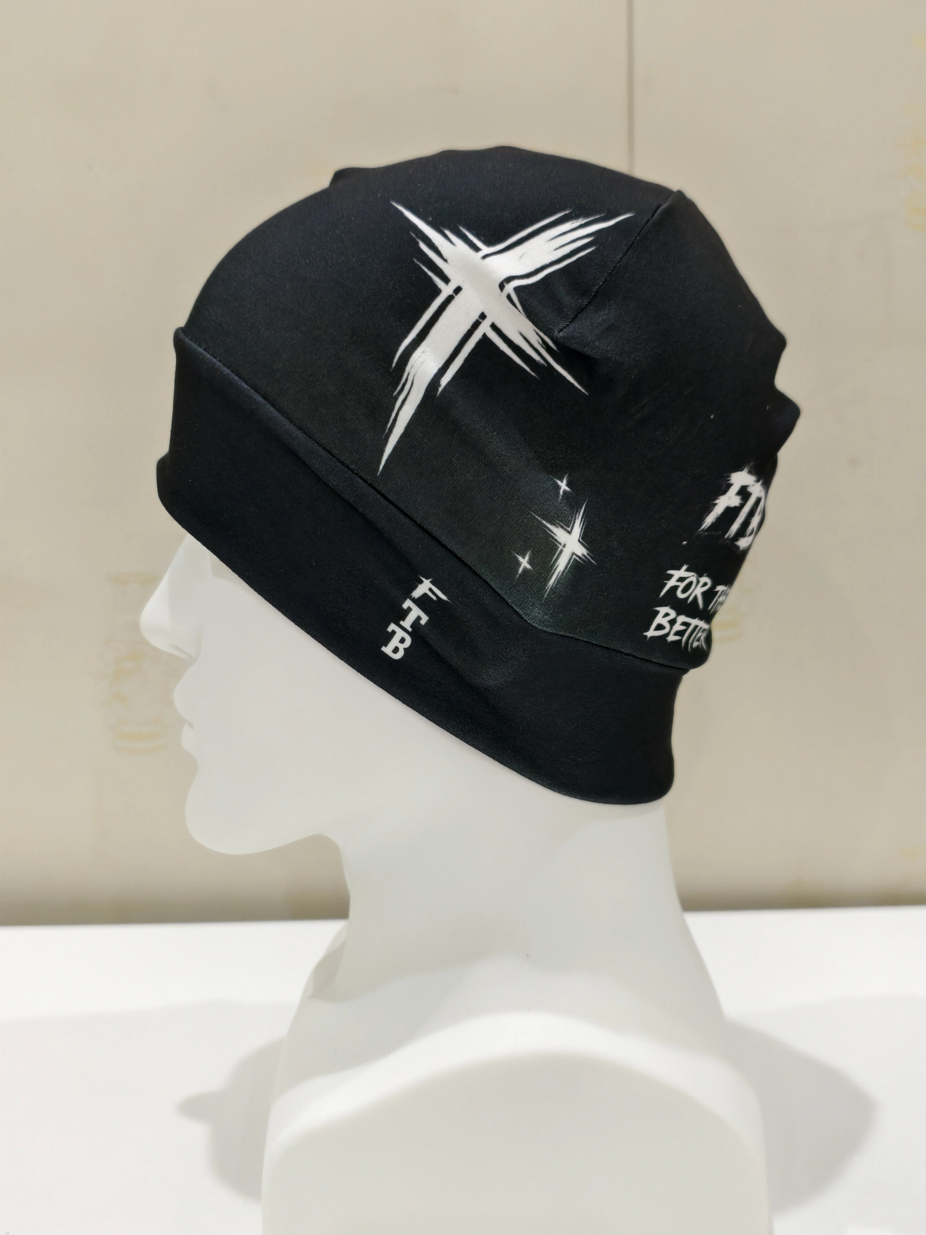 FTB Essential Skully black and red front view