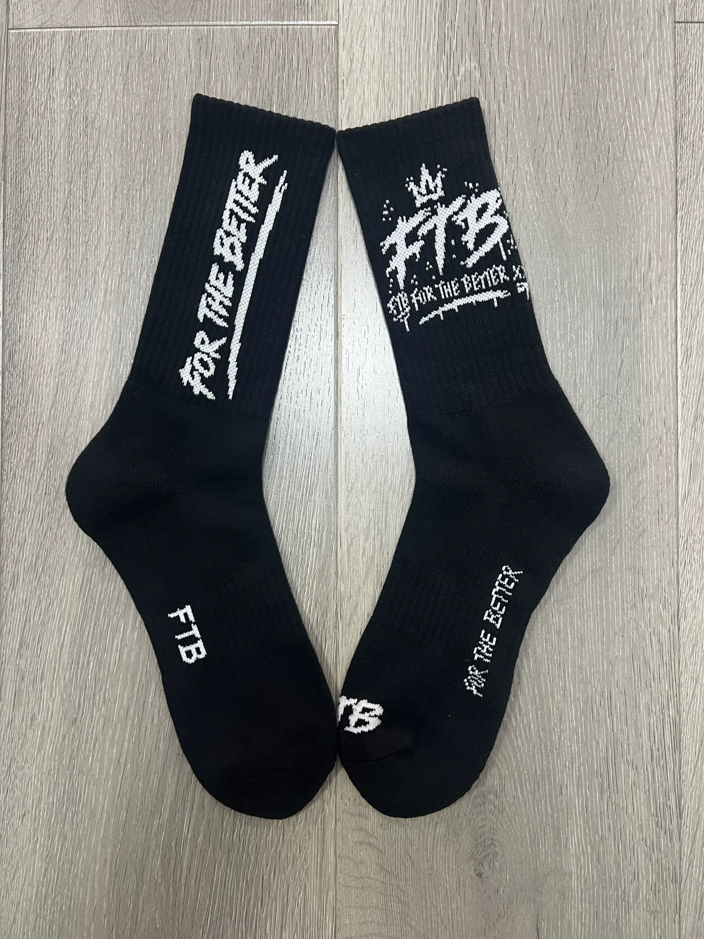 FTB Signature Crew Socks black and white detail view