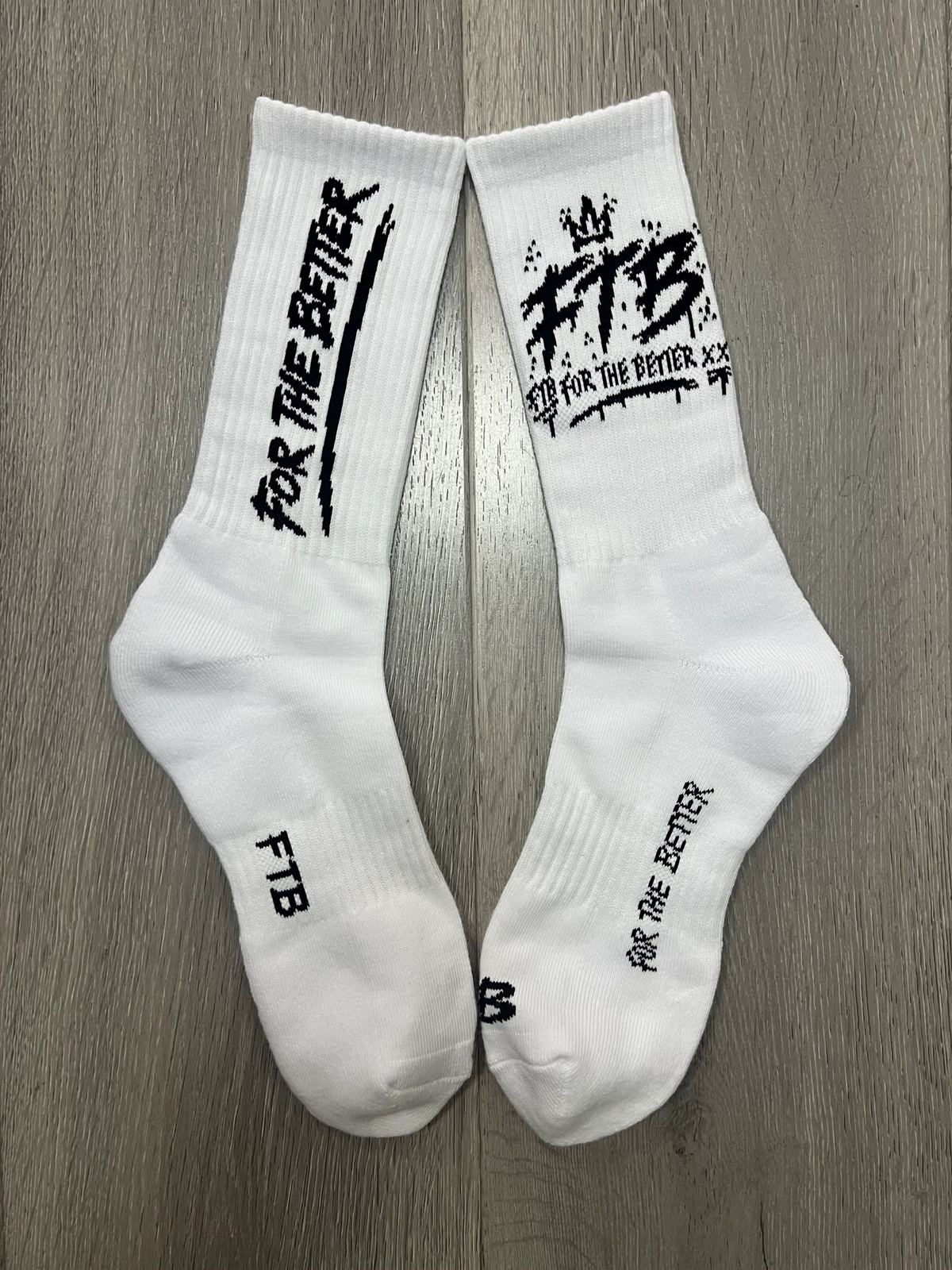 FTB Signature Crew Socks black and red front view